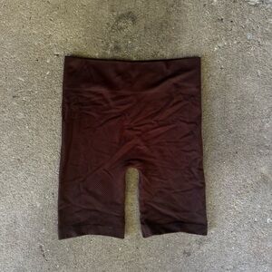 Brown Seamless‎ Niki Biki Biker Shorts